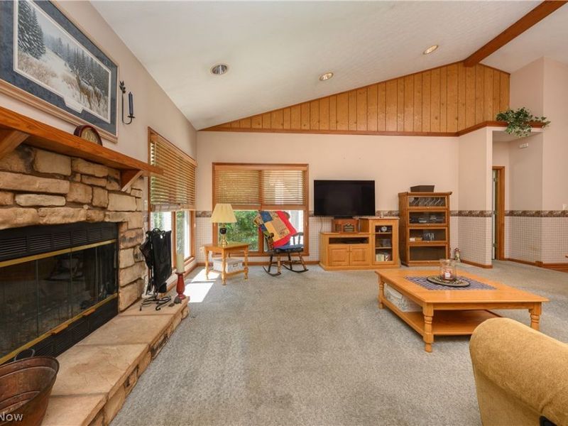8745 Broadview Road, Broadview Heights, OH 44147 Photo 5
