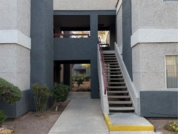 8600 W Charleston Boulevard, Unit 1058, Las Vegas, NV 89117