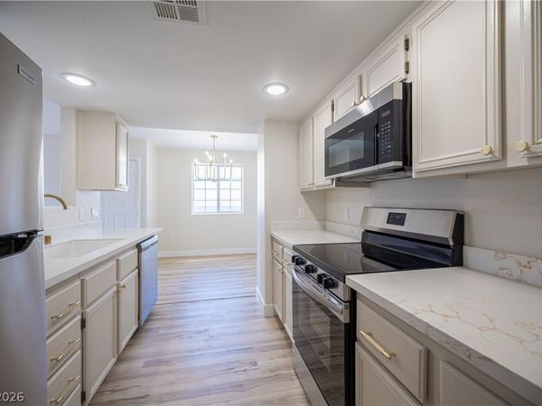 5310 Portavilla Court , Unit 102, Las Vegas, NV 89122