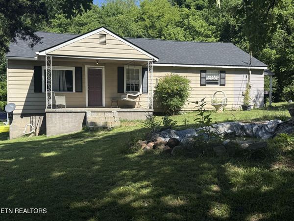 2305 Harris Rd, Knoxville, TN 37924