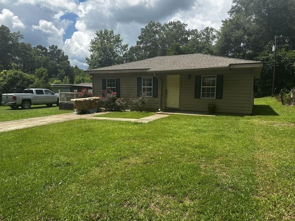 1010 Harvey, DeRidder, LA 70634