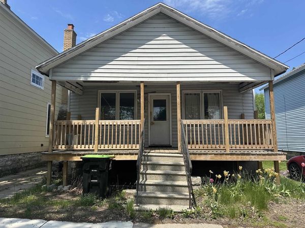 812 12TH AVENUE, Menomonie, MI 49858