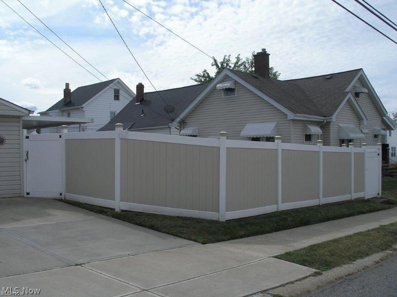 4703 E 86th Street, Garfield Heights, OH 44125 Photo 3