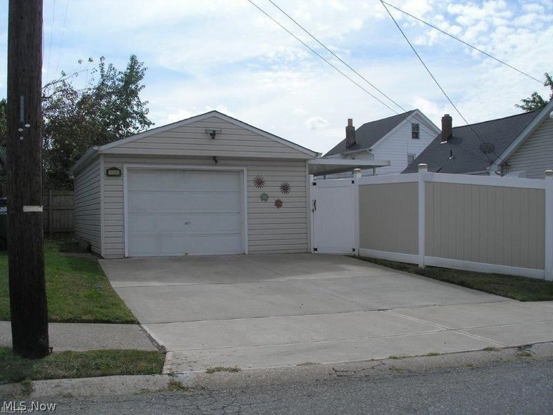 4703 E 86th Street, Garfield Heights, OH 44125 Photo 5