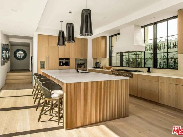 307 Goldenrod Avenue , Corona Del Mar, CA 92625