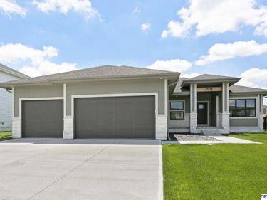 17011 Sarah Street, Bennington, NE 68007