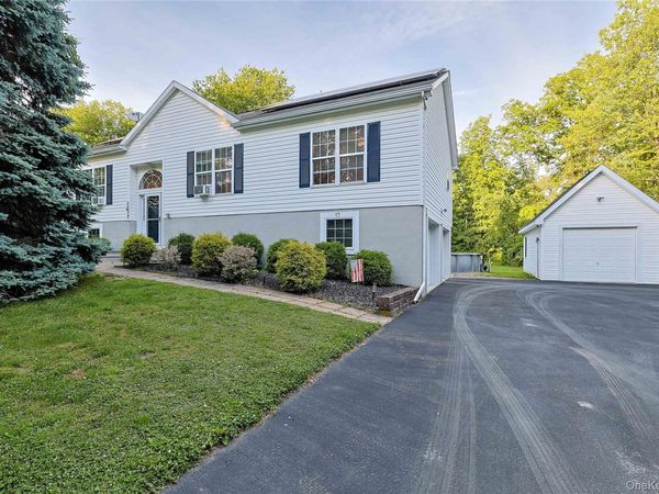 17 Cosmo Drive , Hopewell Junction, NY 12533