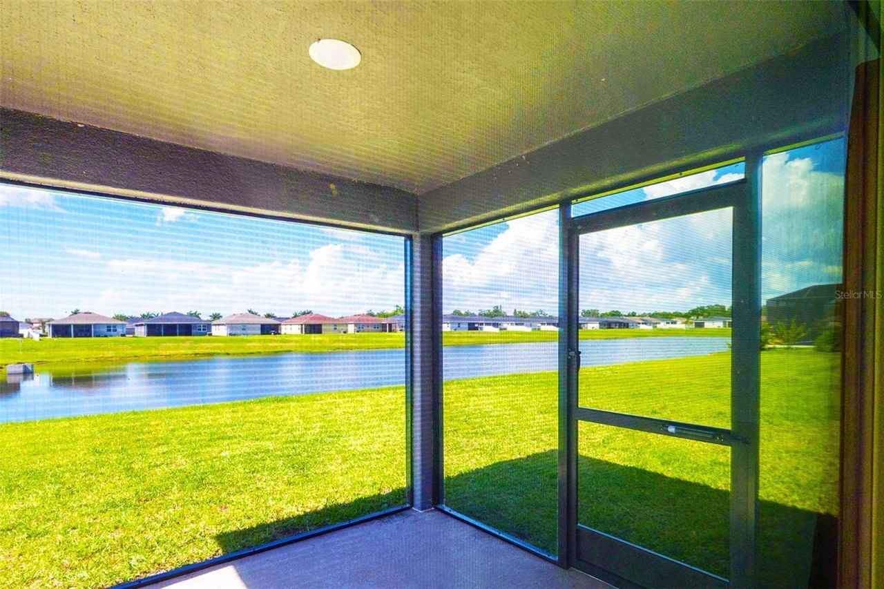 3540 74th Avenue Circle E, Sarasota, FL 34243 Photo