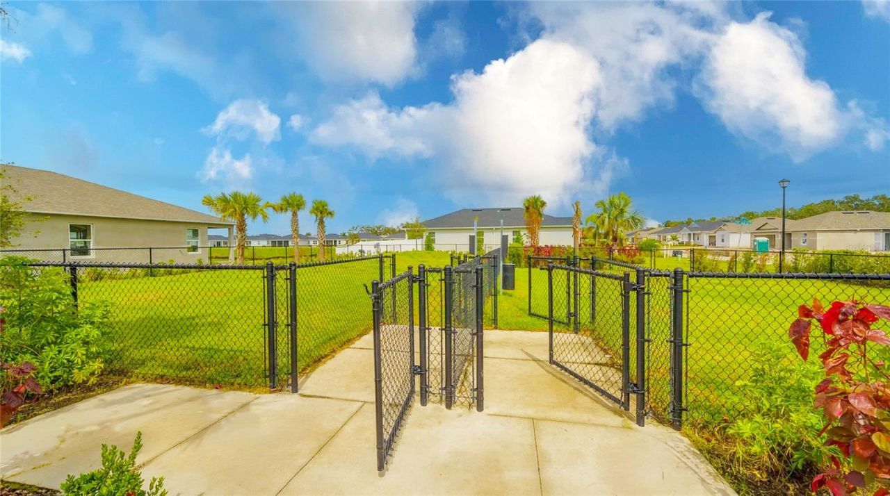 3540 74th Avenue Circle E, Sarasota, FL 34243 Photo