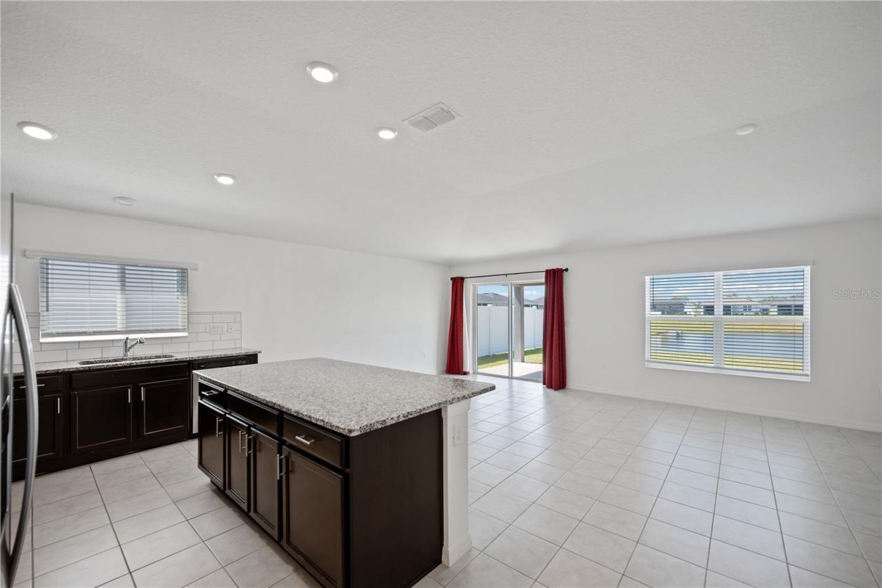 3540 74th Avenue Circle E, Sarasota, FL 34243 Photo