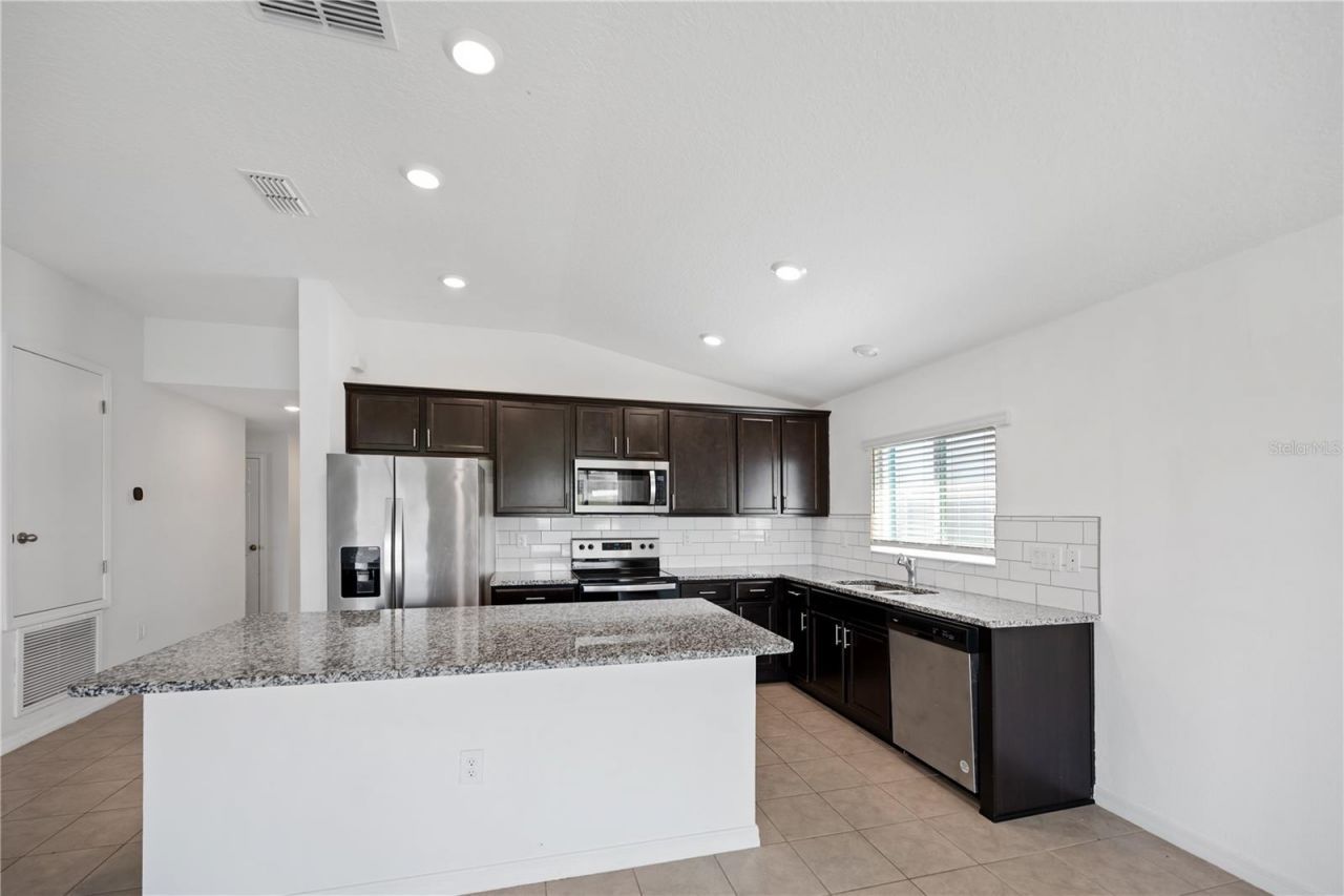 3540 74th Avenue Circle E, Sarasota, FL 34243 Photo