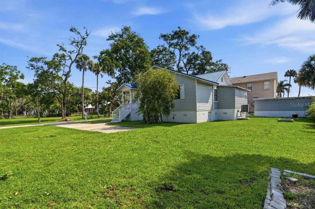 105 Mcdonald Street, South Daytona, FL 32119 Photo