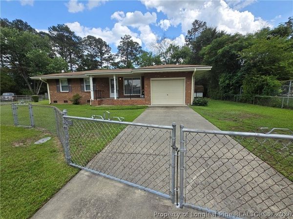 2704 Marvin Circle, Spring Lake, NC 28390