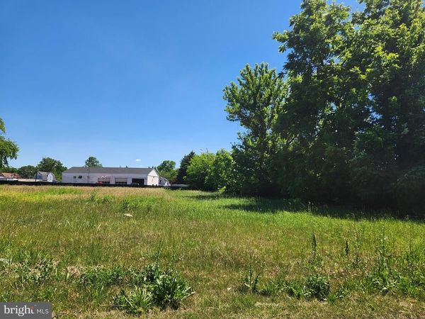 75 CENTRAL AVENUE, HAMILTON, NJ 08610