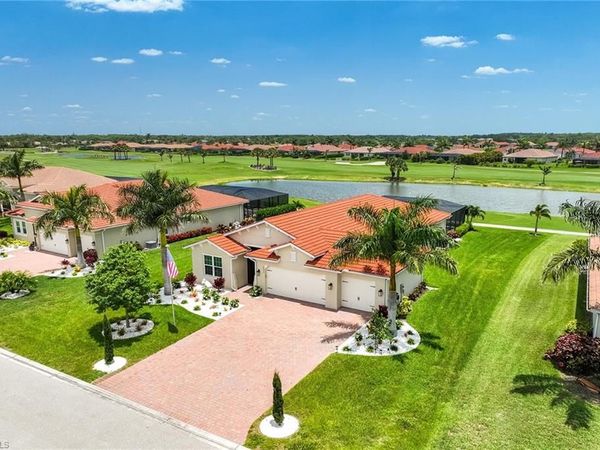 18699 Ensenada DR, NAPLES, FL 34114