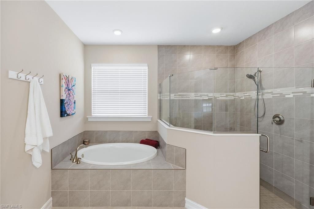18699 Ensenada Dr, Naples, FL 34114 Photo
