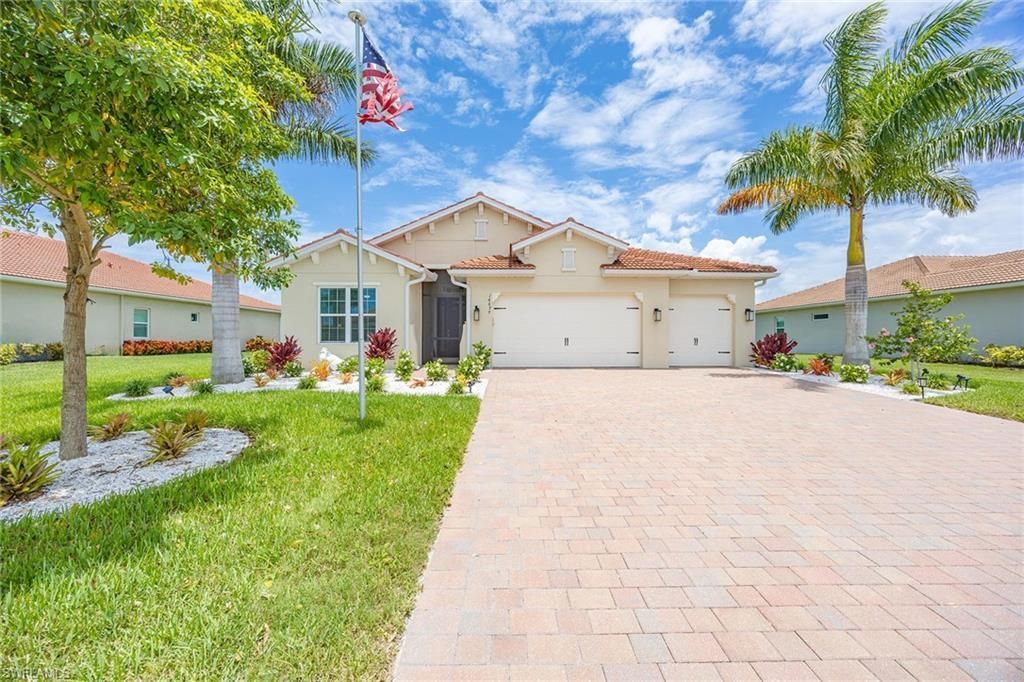 18699 Ensenada Dr, Naples, FL 34114 Photo