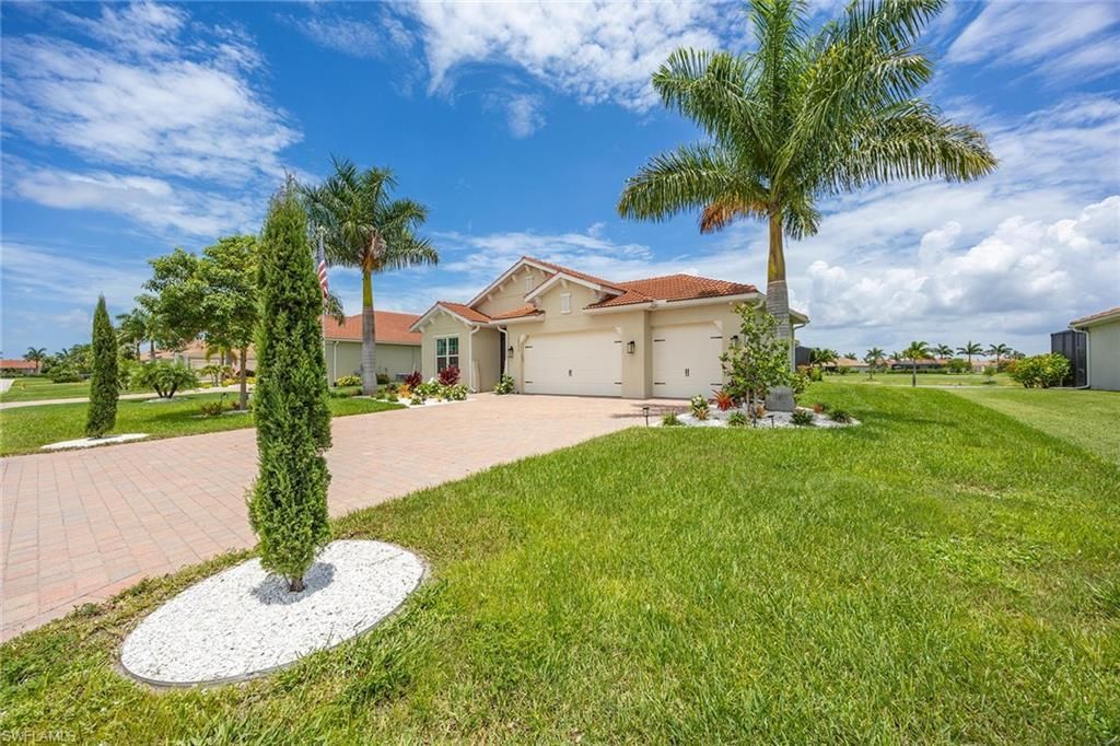 18699 Ensenada Dr, Naples, FL 34114 Photo