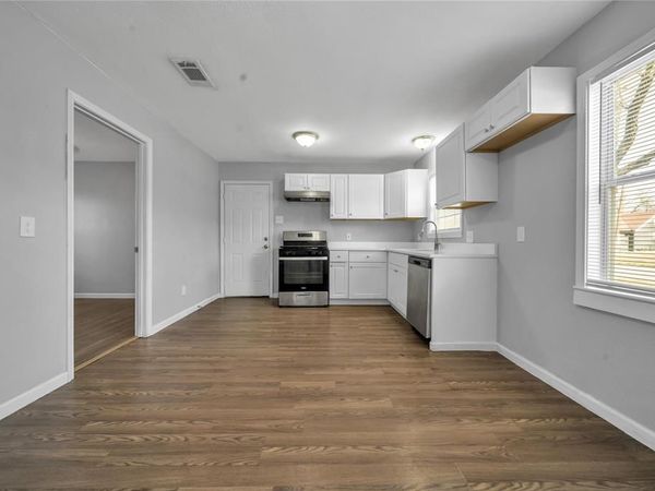 901 Johnson Street , Terrell, TX 75160