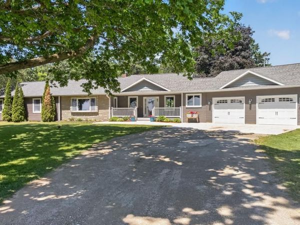 8405 50th Street SE, Eyota, MN 55934