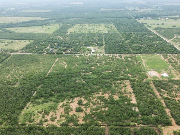 466_476 Cr 7421, Yancey, TX 78886