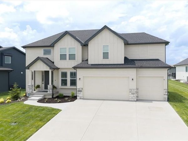16872 S Norton Street, Olathe, KS 66062