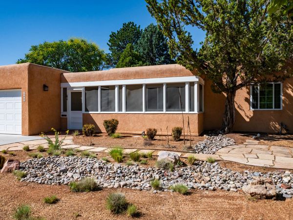 3822 La Hacienda Drive NE, Albuquerque, NM 87110