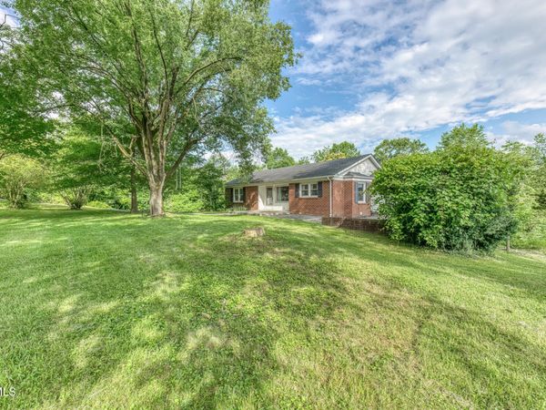 329 Old Stage Trail, Bristol, TN 37620