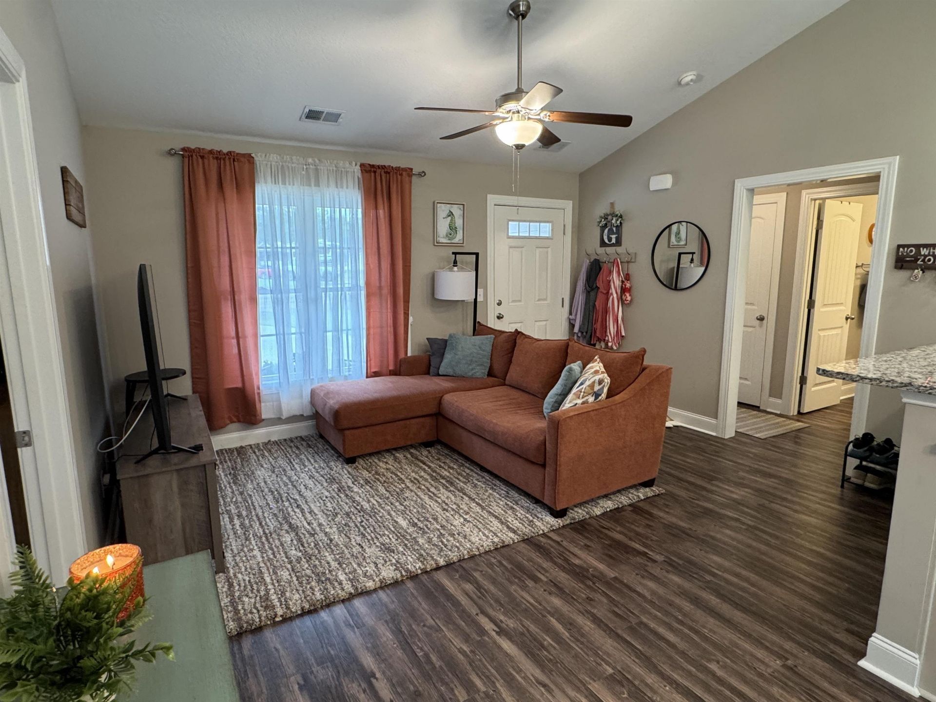 111 Berkman Ct. Photo 26