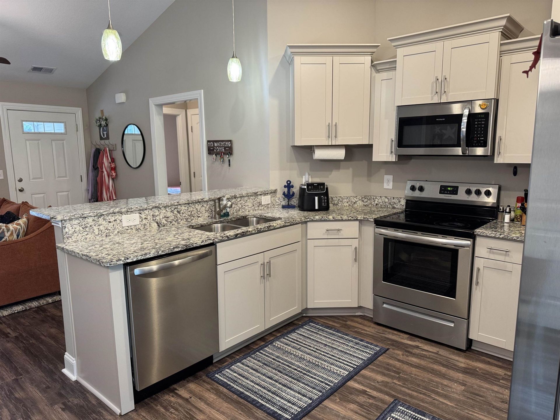 111 Berkman Ct. Photo 30