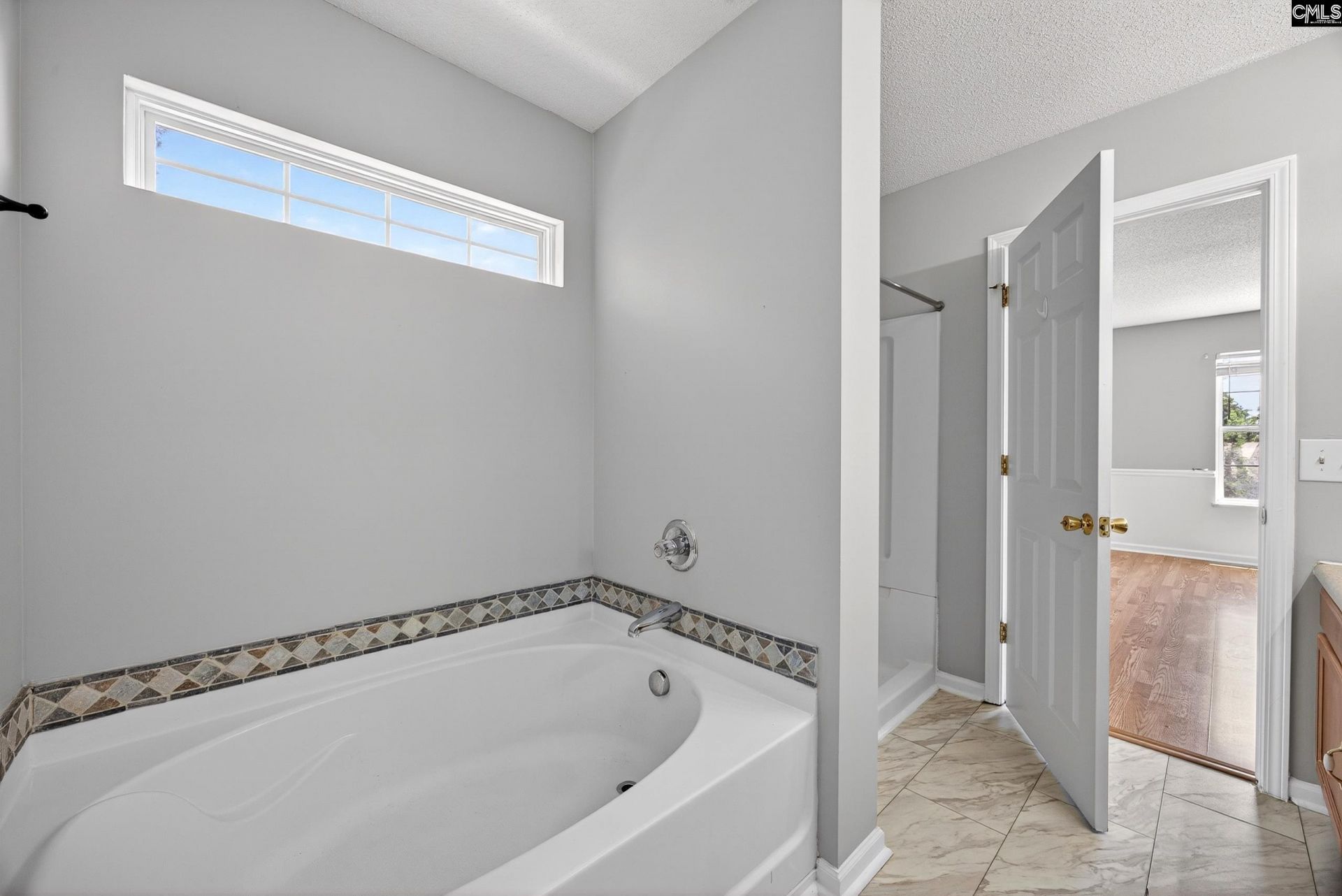 224 Walkbridge Way  Photo 27