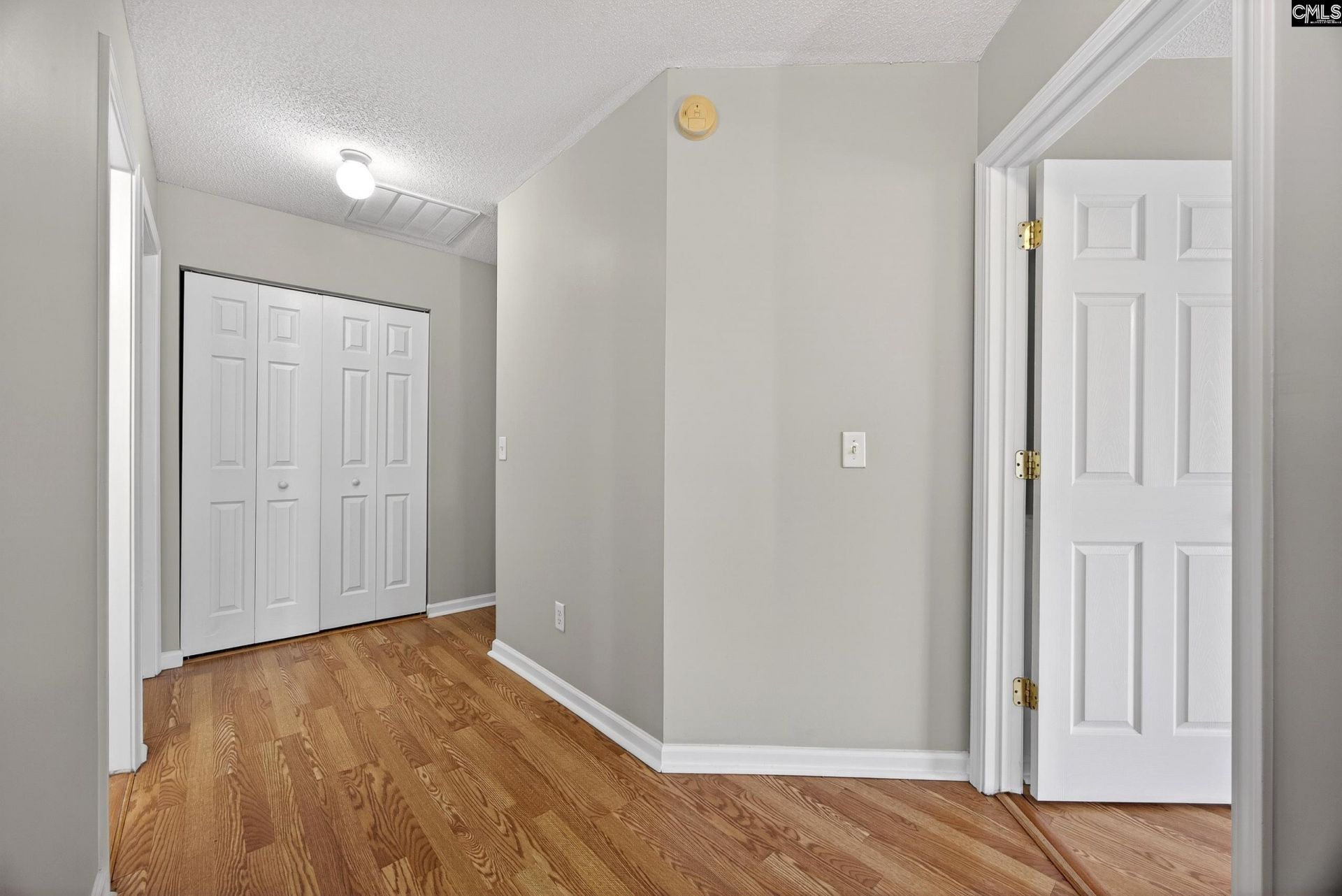 224 Walkbridge Way  Photo 32