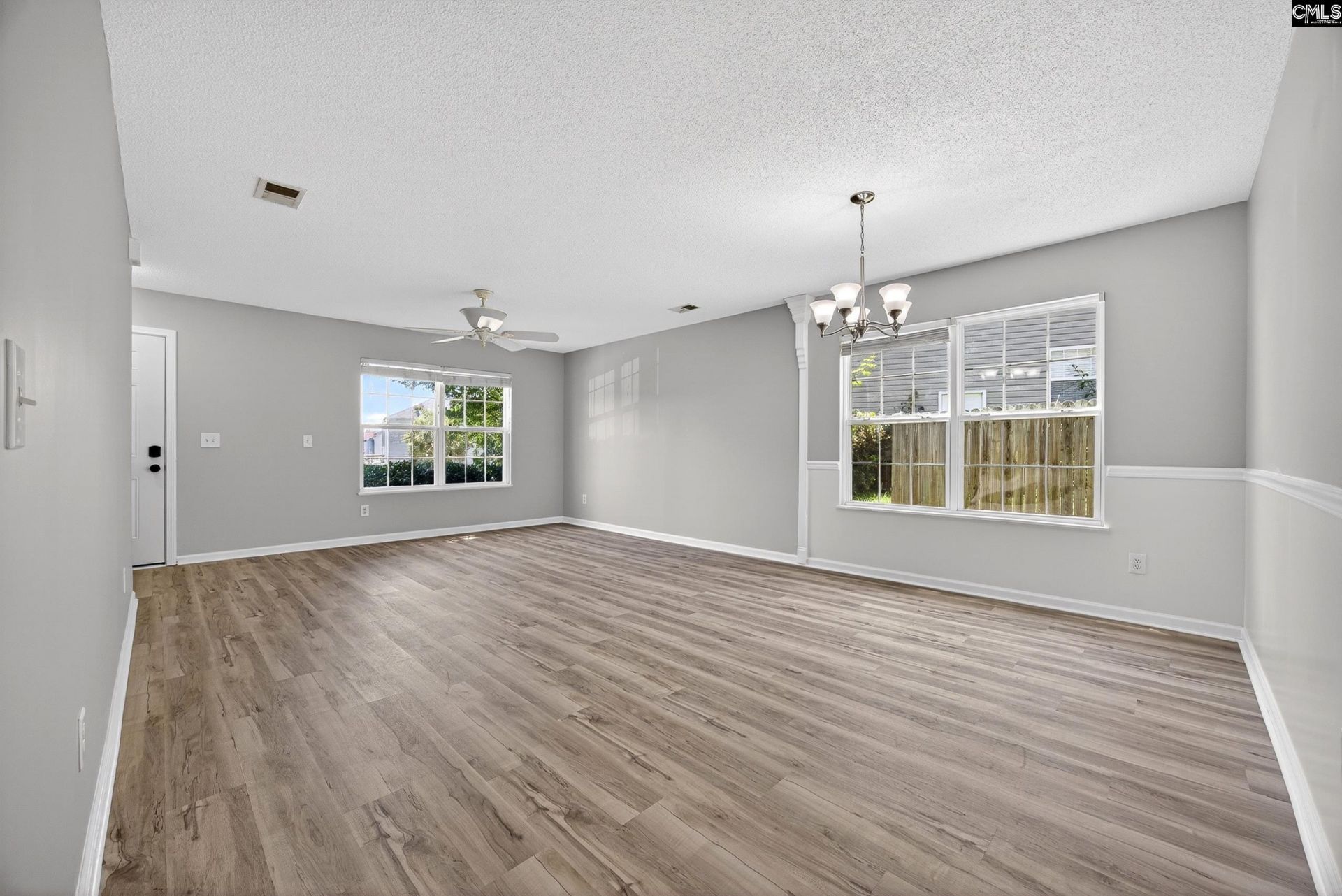 224 Walkbridge Way  Photo 6