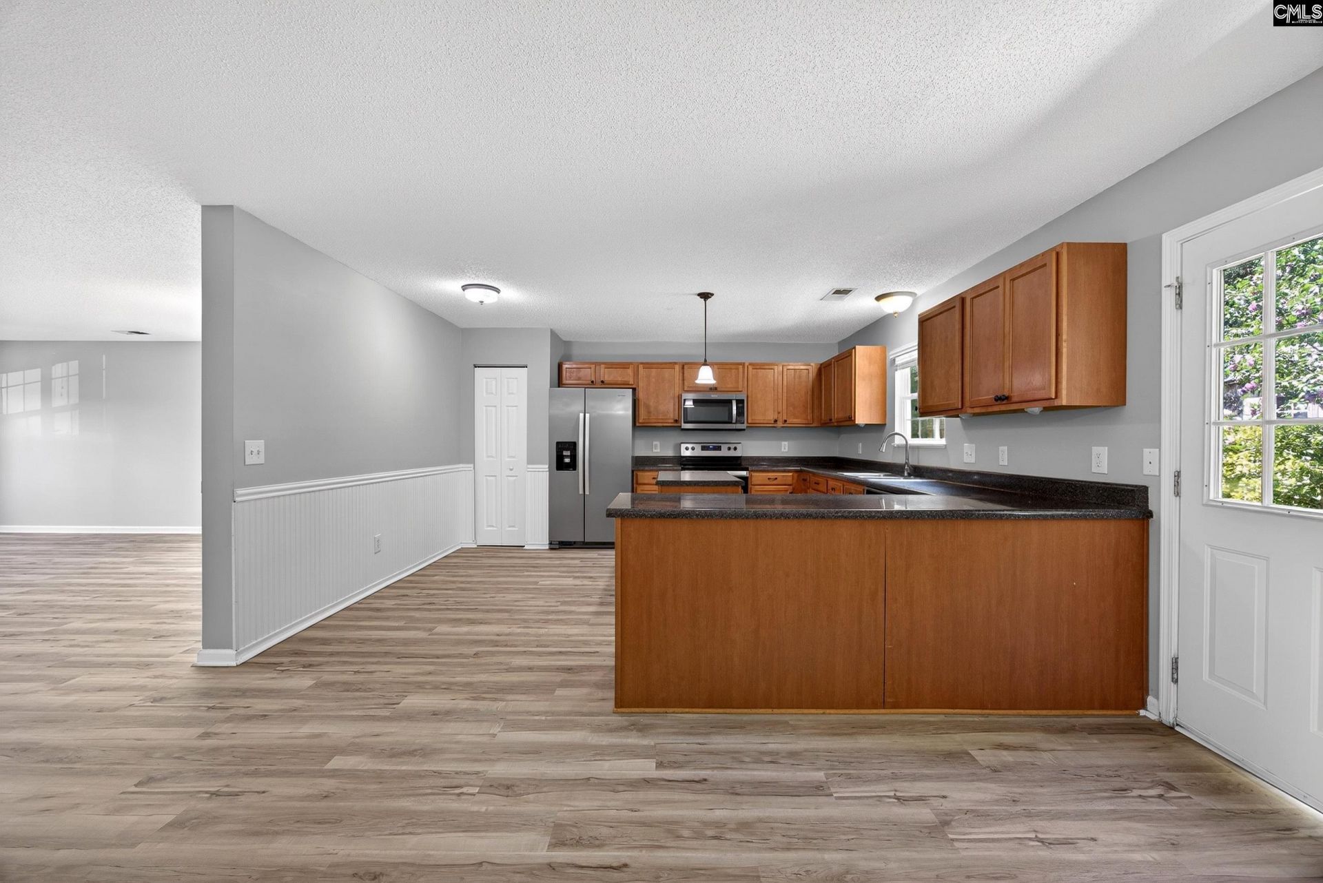 224 Walkbridge Way  Photo 7