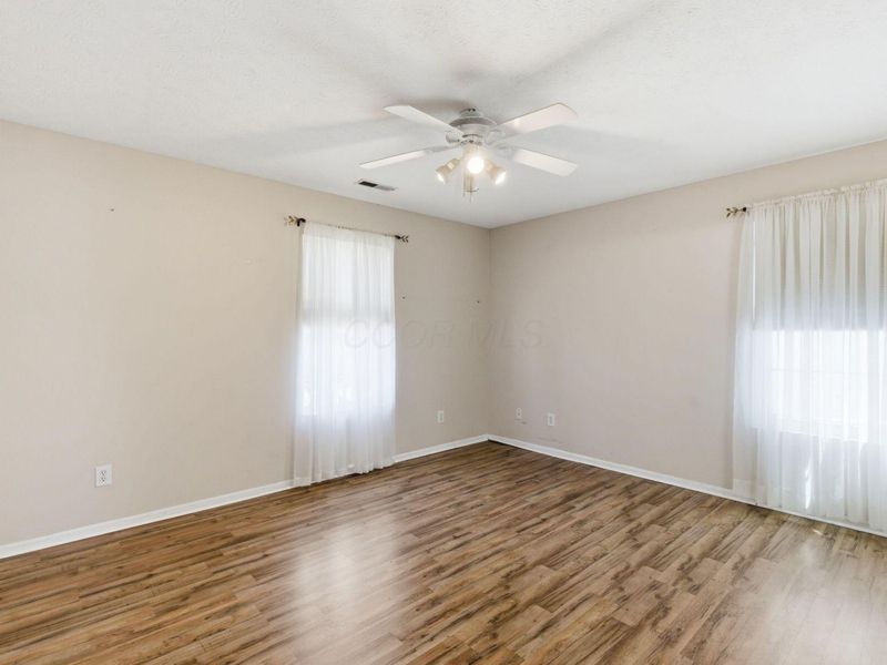 2446 Rosecrest Street , Grove City, OH 43123 Photo 16