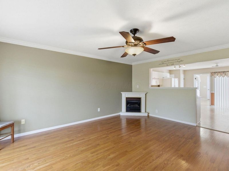 2446 Rosecrest Street , Grove City, OH 43123 Photo 4