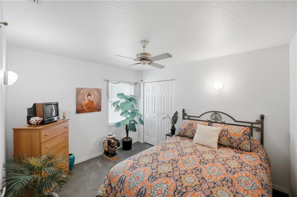 102 N Miller Drive N, Sebastian, FL 32958 Photo