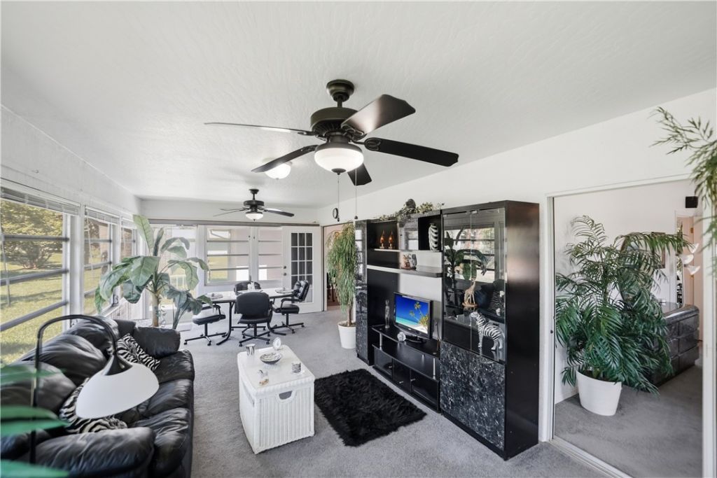 102 N Miller Drive N, Sebastian, FL 32958 Photo