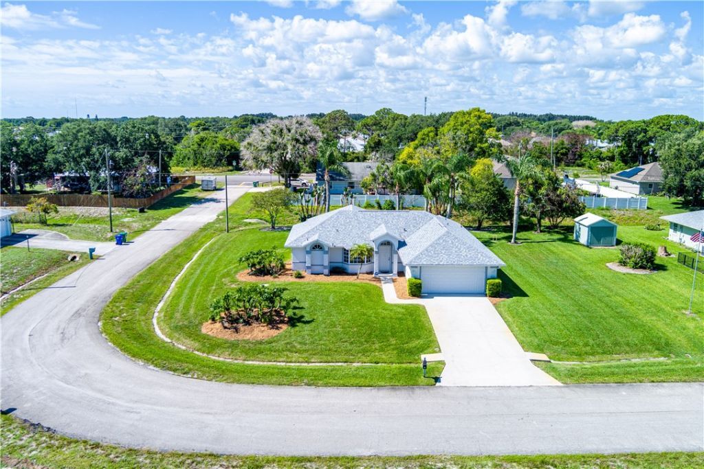 102 N Miller Drive N, Sebastian, FL 32958 Photo