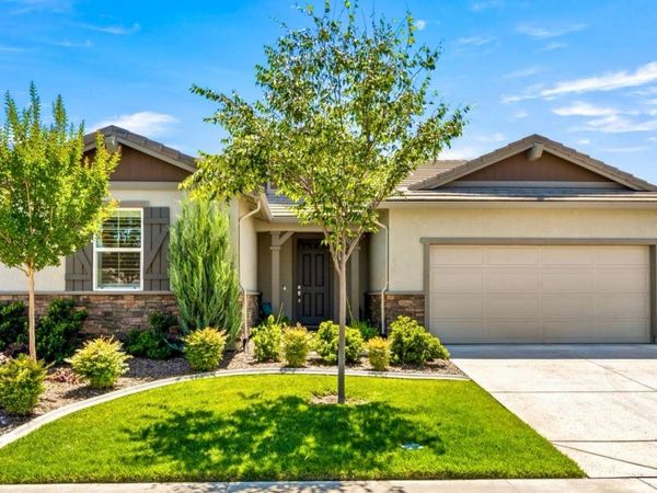 1051 Carson River Dr, Lincoln, CA 95648