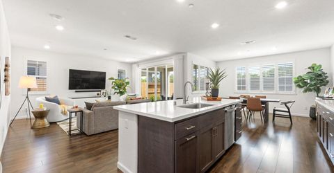 1051 Carson River Dr, Lincoln, CA 95648 Photo