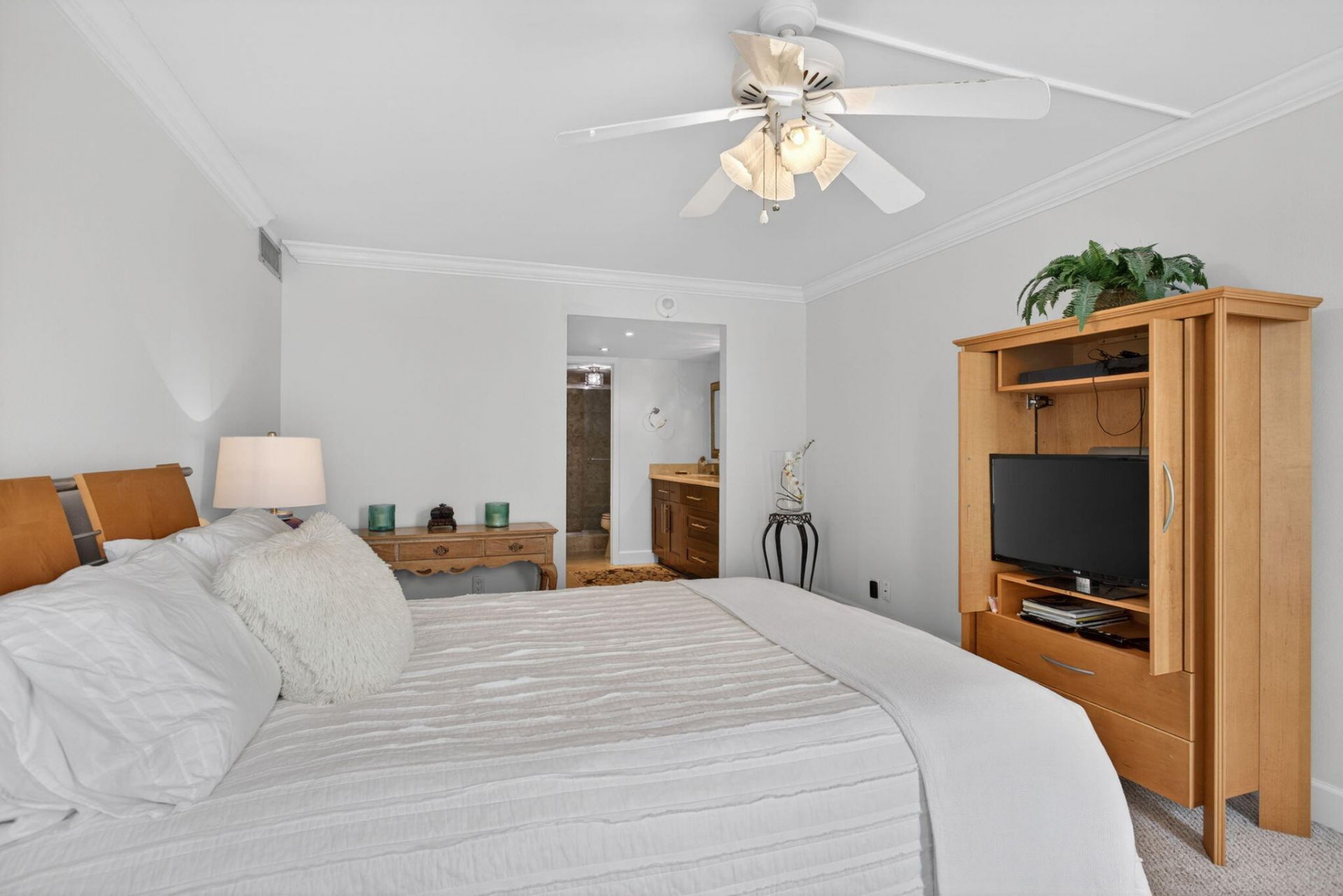 1000 S Ocean Boulevard, Unit 5j, Pompano Beach, FL 33062 Photo
