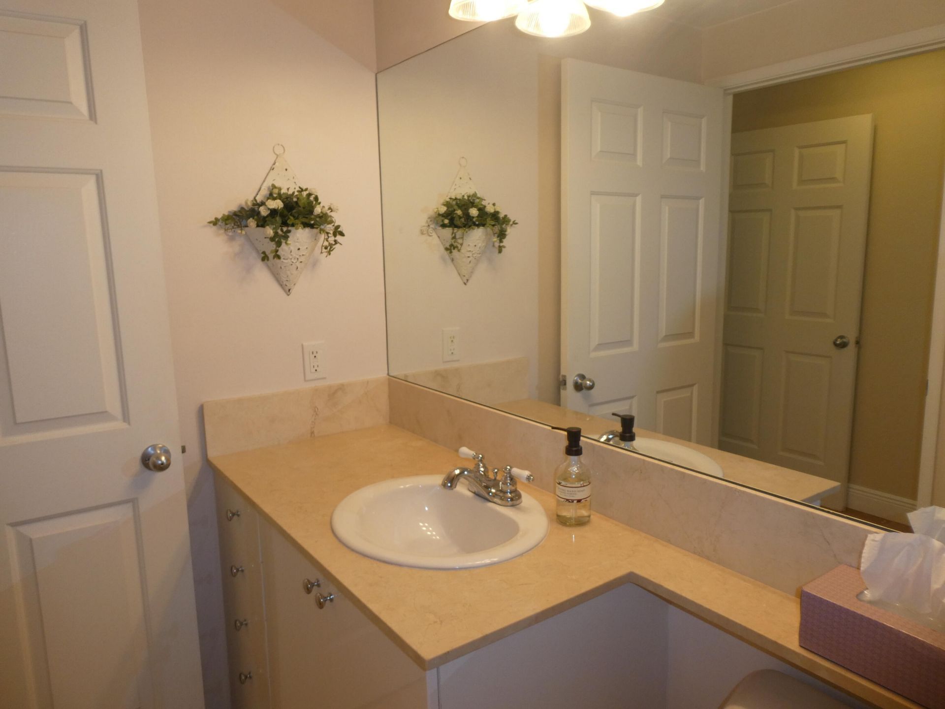 804 E Windward Way, Unit 211, Lantana, FL 33462 Photo