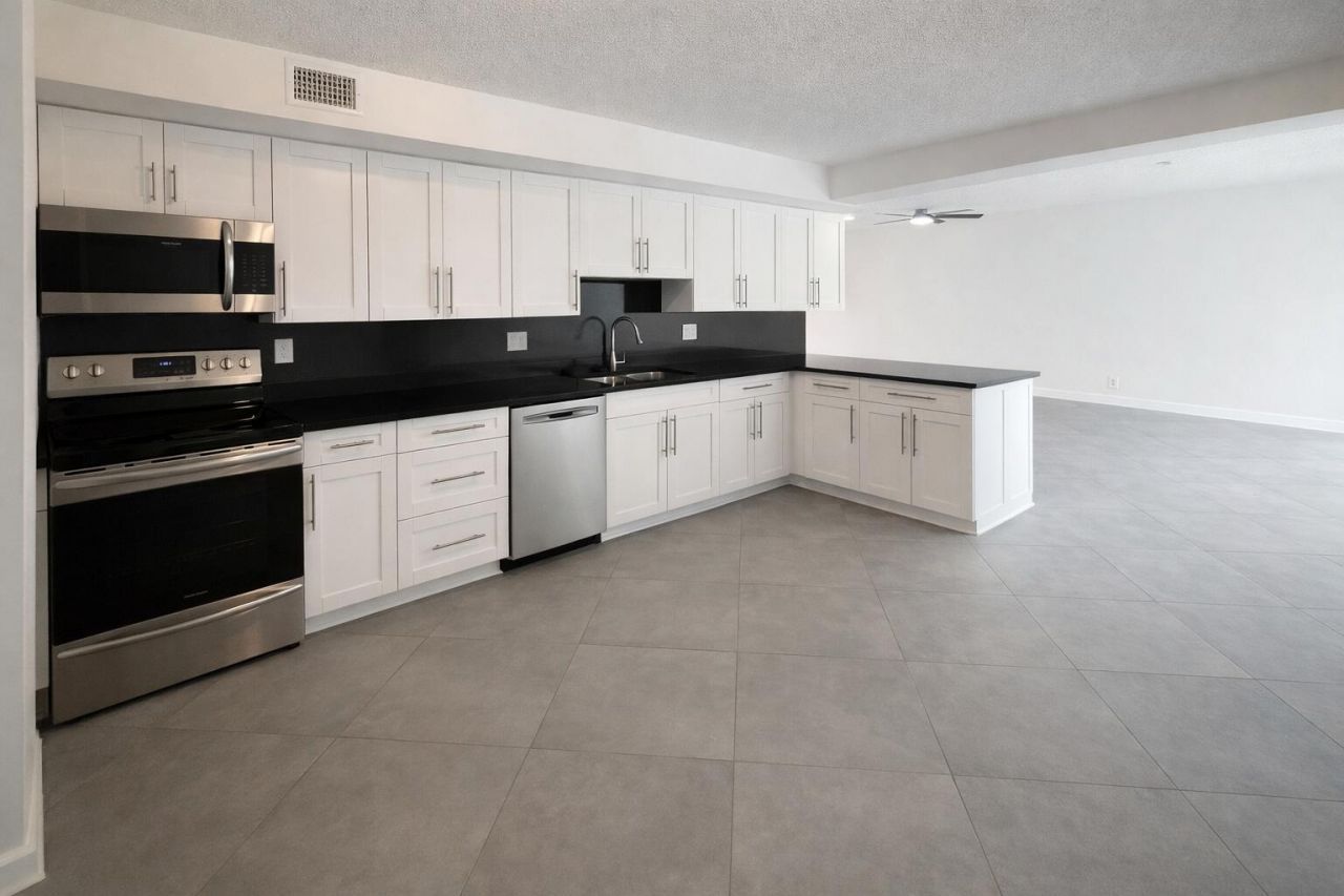 3355 Jaywood Terrace, Unit 1130, Boca Raton, FL 33431 Photo