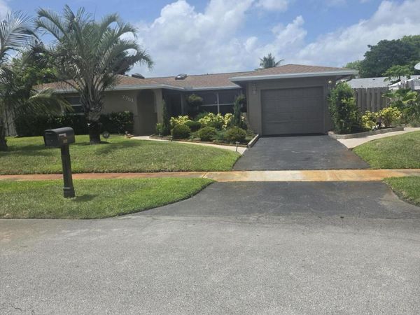 7751 NW 44th Court, Lauderhill, FL 33351