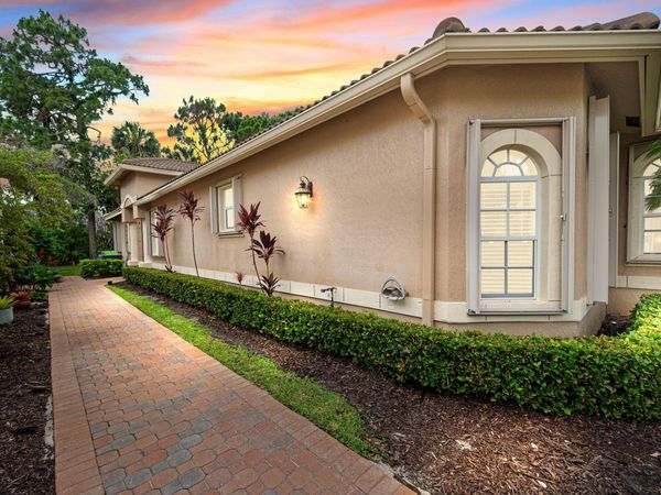 7327 Sea Pines Court, Port St. Lucie, FL 34986