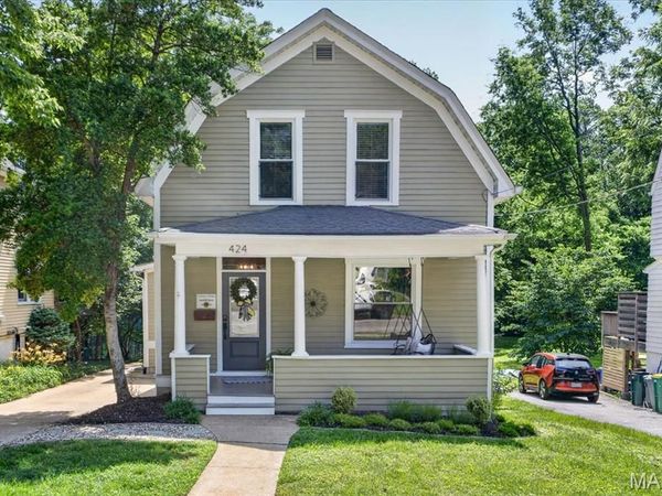 424 Spring Avenue , Webster Groves, MO 63119