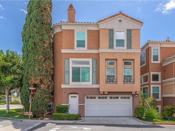 7 Medici Aisle , Irvine, CA 92606