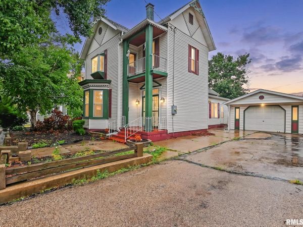 304 BUENA VISTA Avenue, Pekin, IL 61554