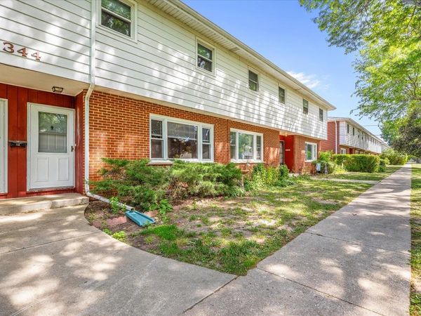 344 Northway Park Unit 4 Road, MACHESNEY PARK, IL 61115